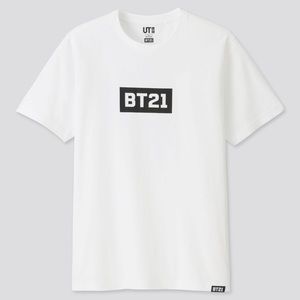 Uniqlo BT21 unisex tshirt